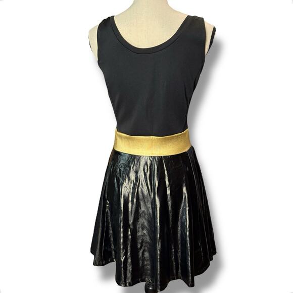 Batman DC Comics Women's Mini Dress Halloween Costume Cosplay Fit Flare Skater M - Picture 2 of 7